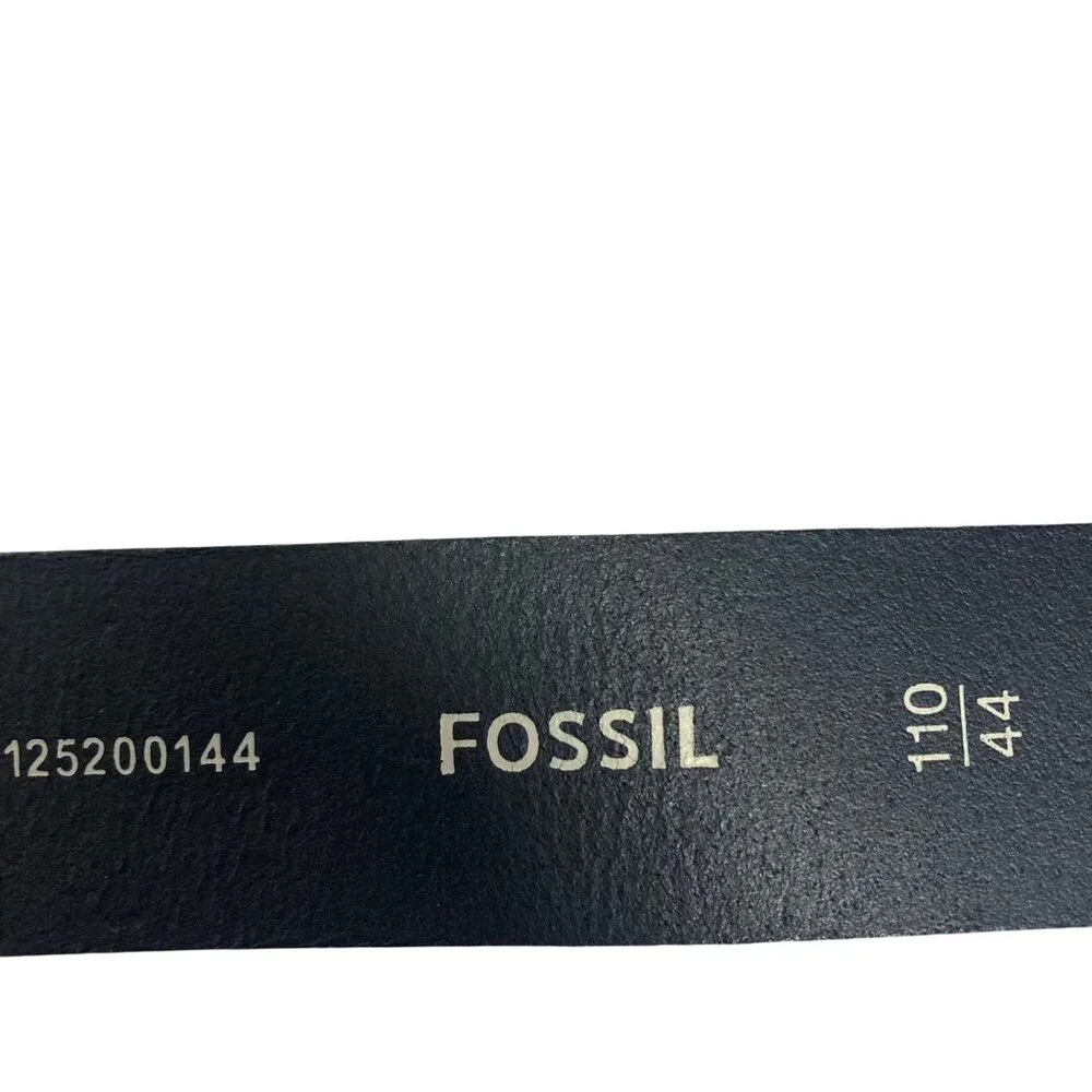 Fossil Mens Black Genuine Leather Belt Size 44 Silver Tone Buckle